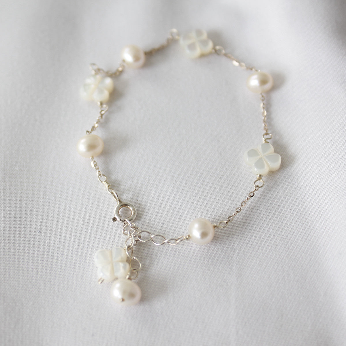 Freshwater Pearl Shell Flower Clover 925 Silver Bracelet | Sweet temperament