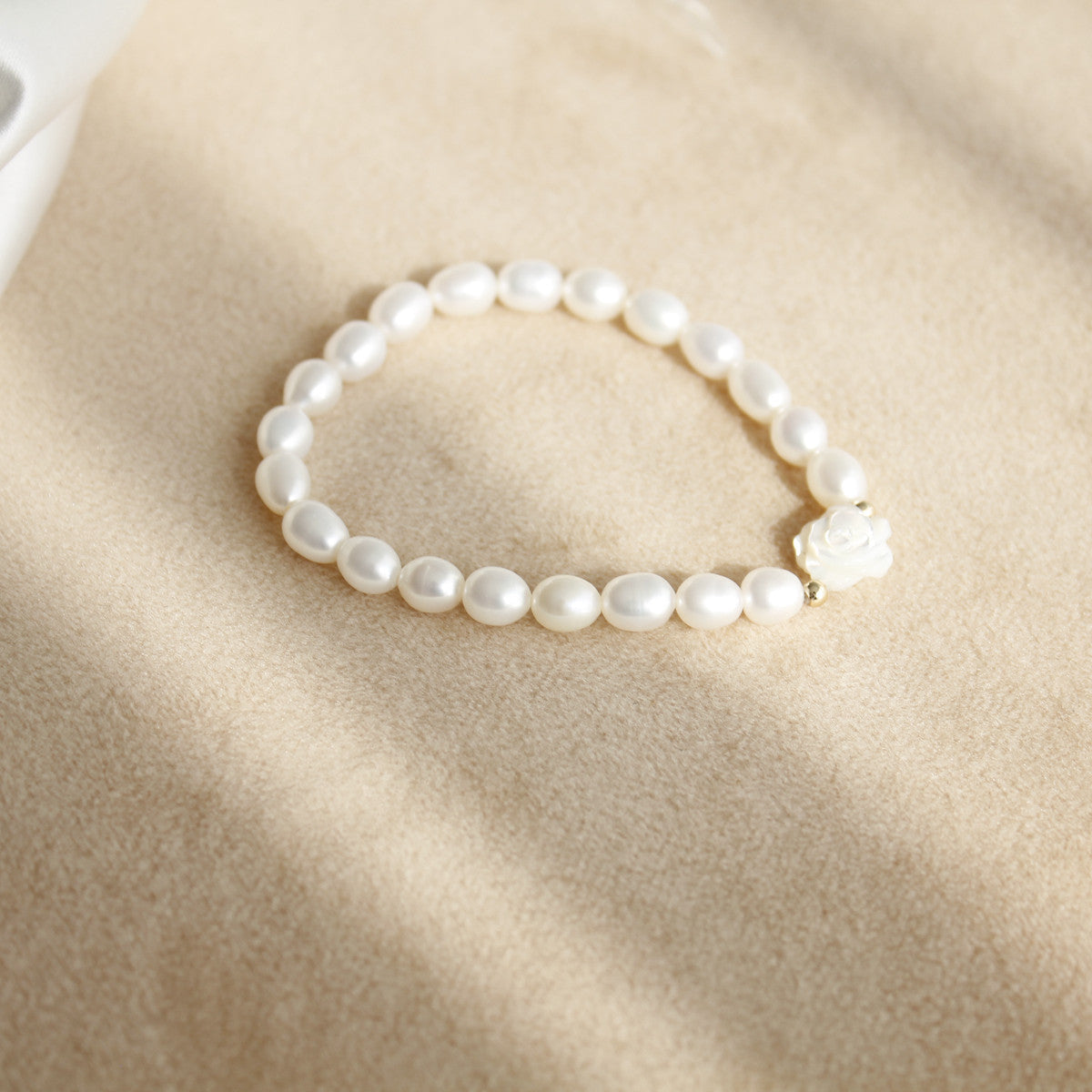 Shell Camellia Flower Pearl Bracelet| S925 silver| Small and Fresh Personalized Handicrafts